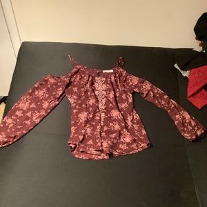 Size Medium Rewind Maroon Floral Open Shoulder Blouse